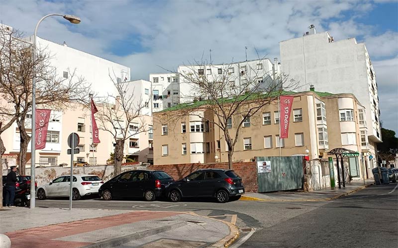 Lamentan la pérdida de arbolado en los solares privados de Cádiz