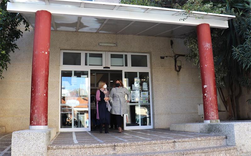 Unas 4.700 mujeres de Puerto Real serán citadas hasta abril para una mamografía en la renovada unidad móvil ubicada junto al consultorio