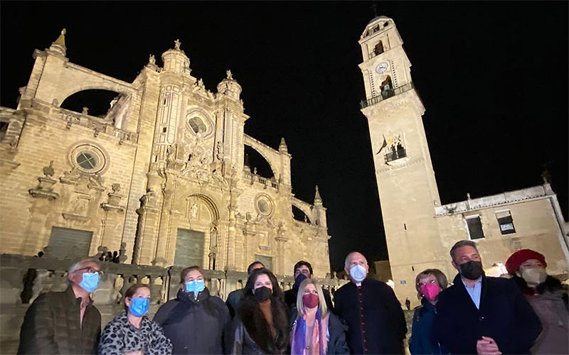 La Catedral de Jerez y el Palacio de Bertemati “ganan mayor visibilidad” con su nuevo alumbrado ornamental eficiente y sostenible