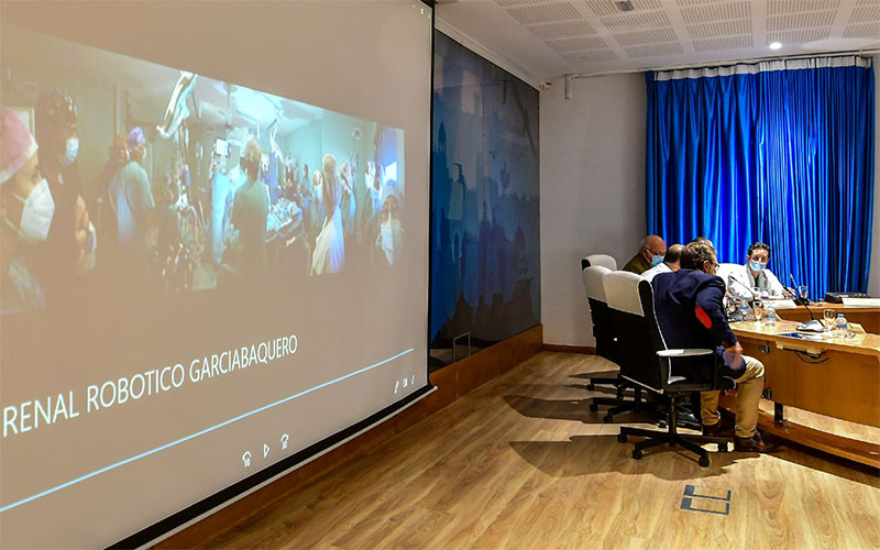 El Puerta del Mar de Cádiz se coloca “a la vanguardia” de la cirugía robótica nacional y europea; incorpora la técnica a trasplantes renales