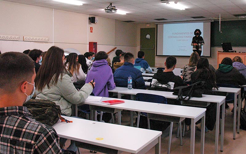 La UCA planifica la plena estabilización de su profesorado
