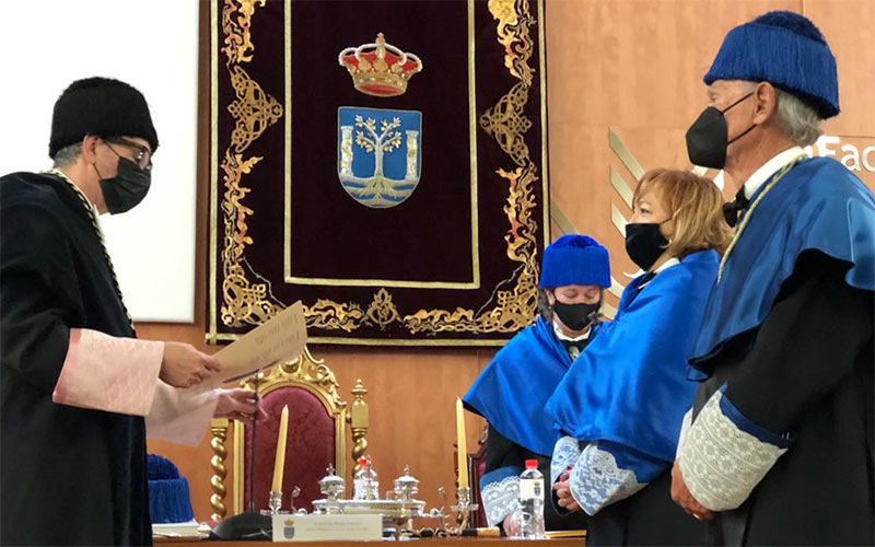 La UCA inviste doctora Honoris Causa a su egresada Laura Lechuga: “las mujeres científicas tenemos que estar demostrando nuestra valía”