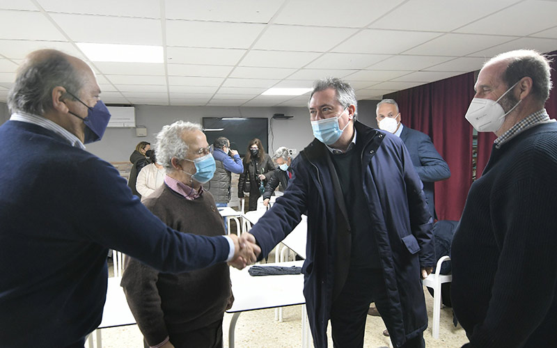 Espadas promete dinero para Valcárcel si el PSOE recupera la Junta