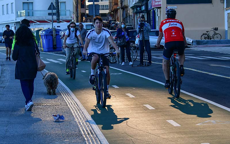 Se vuelve a animar a los gaditanos a “pedalear y contarlo” durante abril “para dar a conocer todo lo bueno de usar la bicicleta a diario”
