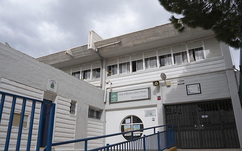 En marcha un operativo especial de limpieza y revisión de los tejados de la veintena de colegios públicos de San Fernando