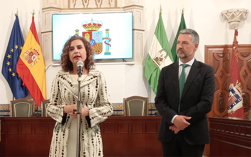 Hacienda vuelve a compensar a Rota con un millón por la Base Naval