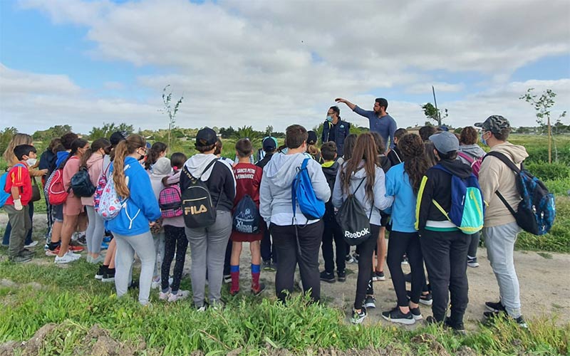 El parque de la Laguna de la Rana Verde, “llamado a convertirse en un nuevo pulmón de Chiclana”; 400 árboles más con implicación escolar