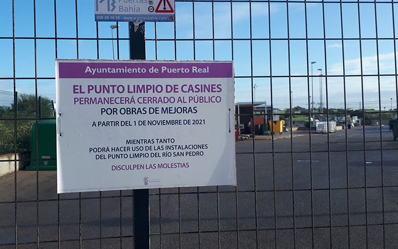 El punto limpio de Casines lleva ya medio año cerrado por “mejoras”