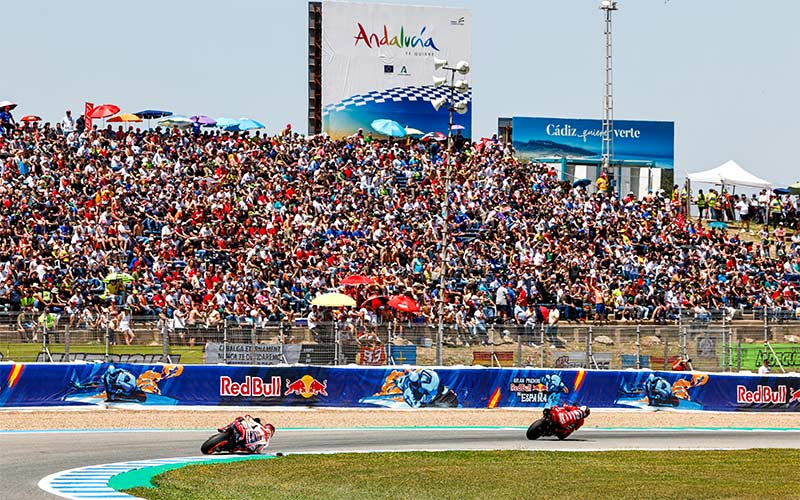 “Reencuentro” entre el circuito de Jerez y los moteros; el Gran Premio suma 123.000 espectadores y victorias de Bagnaia, Ogura y Guevara