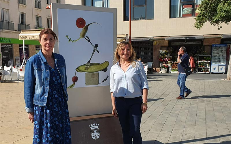 ‘Instantes infinitos’: una muestra en la plaza de Las Bodegas para “apoyar, mediante el arte, al mercado de abastos y el comercio local”