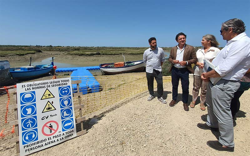 Los aficionados al remo en Chiclana contarán con dos nuevos pantalanes en Carboneros y río Iro