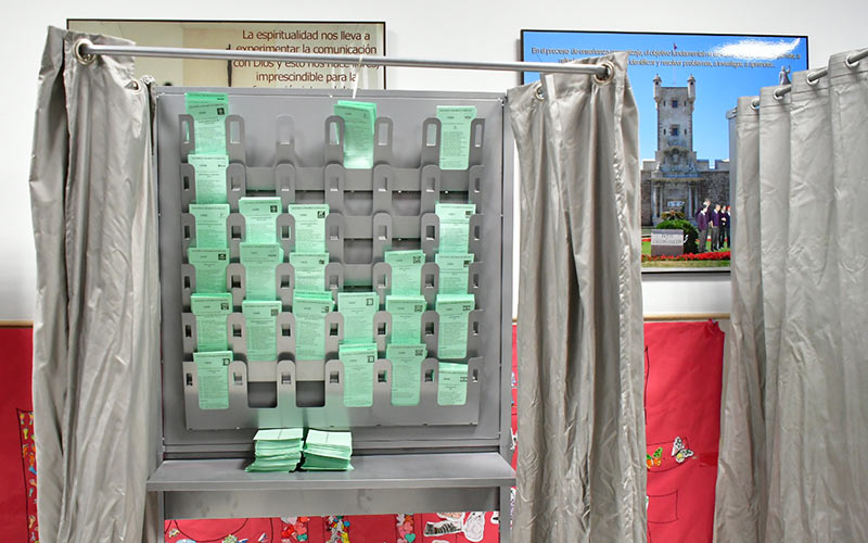 Hasta 17 papeletas encontrarán los gaditanos al votar el 19-J