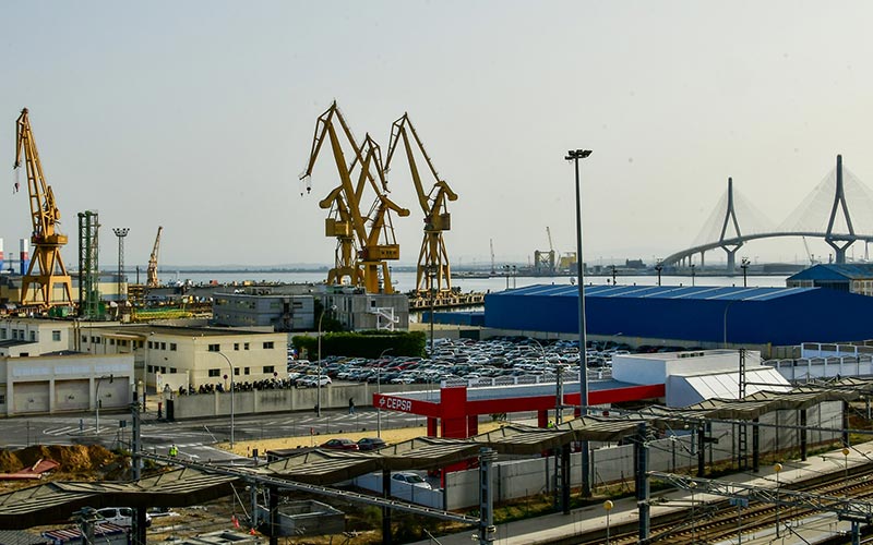 El astillero de Navantia Cádiz oferta una docena de plazas para técnicos superiores, tanto junior como senior