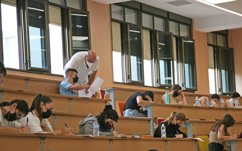 Más de 7.000 estudiantes gaditanos se ‘enfrentan’ a Selectividad