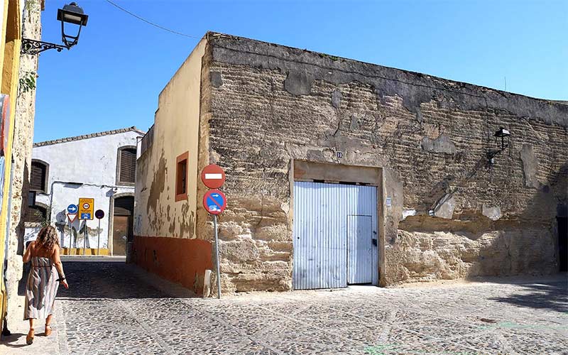 Se trabaja en la expropiación de fincas en la calle Cordobeses para su demolición y la creación de una plaza integrada con el entorno BIC