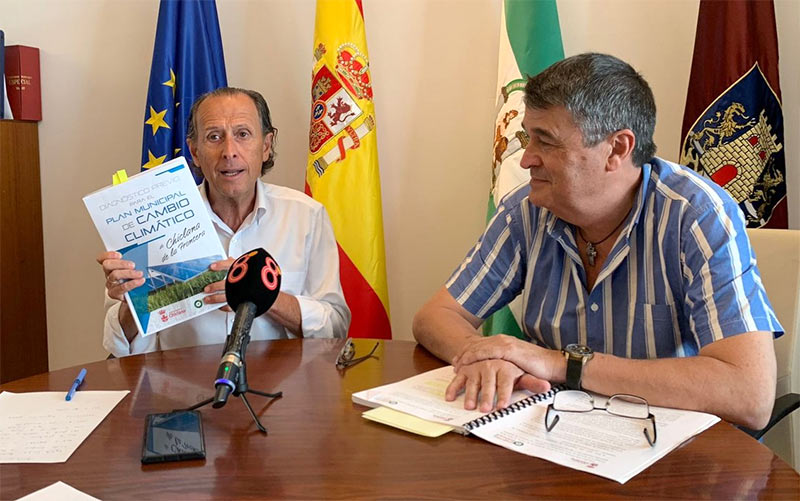 El tráfico y el consumo eléctrico están detrás de la mayor parte de emisiones de CO2 que produce Chiclana, que trabaja en su reducción