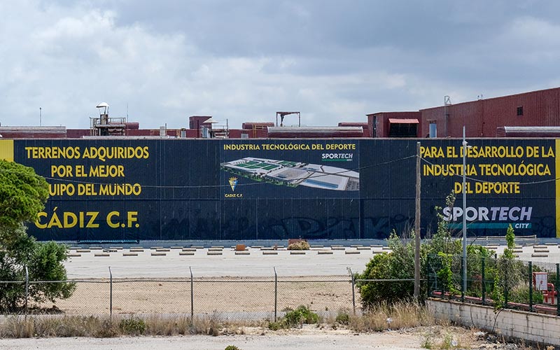 Cádiz es “coherente” a su postura desde 2017 y apoya la expropiación de Delphi a favor de la APBC exigiendo un uso industrial sin graneles