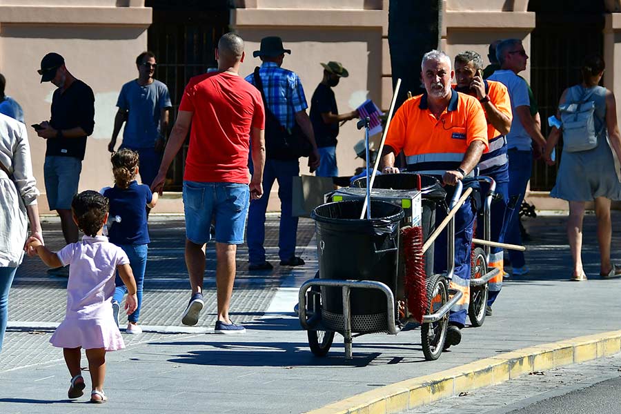 La adjudicación de la contrata de basuras sigue enmarañada: el Gobierno gaditano ruega a la Diputación que resuelva “antes de julio”