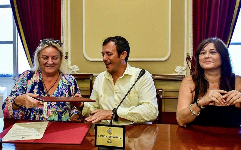 Ayuntamiento y Amigas del Sur encuentran la fórmula de colaboración “más adecuada” para garantizar la estabilidad del comedor solidario