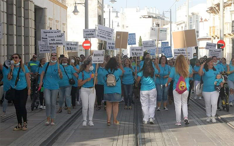 Hacienda rechaza incluir en los pliegos del servicio de ayuda a domicilio la jornada de 35 horas; la plantilla afea este dictamen “parcial”