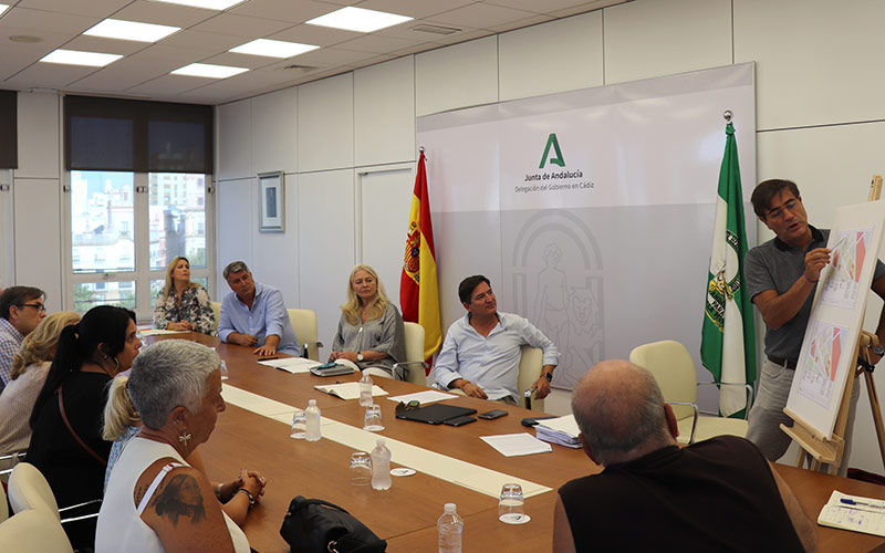 “Estamos trabajando para recuperar vuestra confianza”: la Junta trata de calmar los ánimos de los vecinos del Cerro del Moro