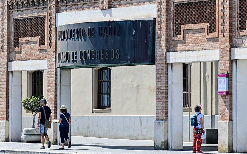 El PP ve al Palacio de Congresos de Cádiz “en caída libre, como el resto de la ciudad”