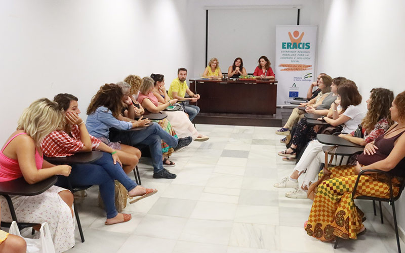 La Eracis en Cádiz ha llegado a más de 1.100 vecinos de zonas desfavorecidas de extramuros