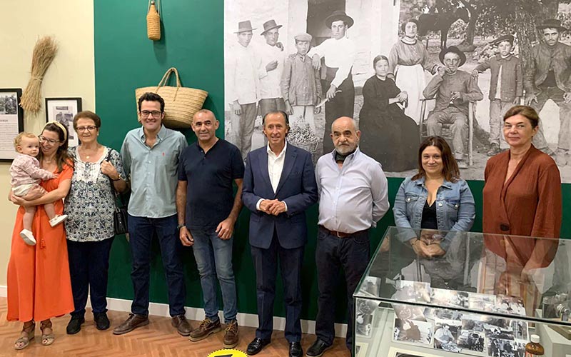 El Museo de Chiclana expone la segunda parte de ‘Gente daquí’, centrada en los oficios del siglo XX