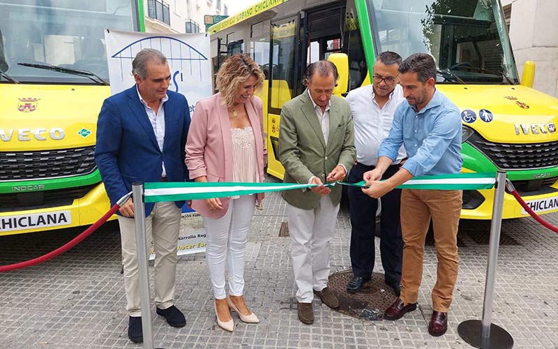 Dos nuevos microbuses sostenibles para Chiclana