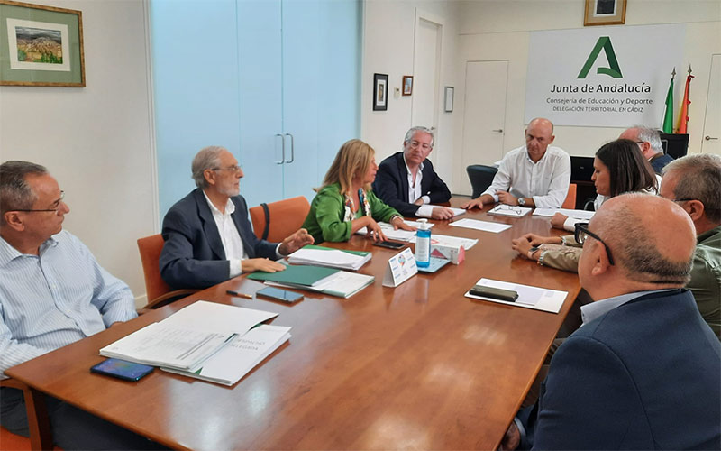 “Un futurible pequeño arreglo de las cornisas sin plazos ni fechas no es la solución al problema estructural que presenta el colegio San Ignacio”
