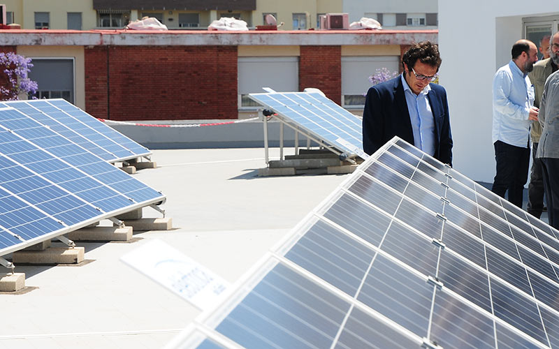 Cádiz deja de emitir a la atmósfera unas 93 toneladas de CO2 al año gracias a proyectos fotovoltaicos municipales ya en marcha