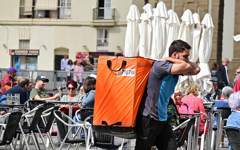 Sin novedades: septiembre acaba en Cádiz con 6.000 parados más y 13.000 cotizantes menos