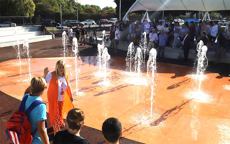 El parque de La Granja renace como lugar de ocio del barrio, para el encuentro y la convivencia