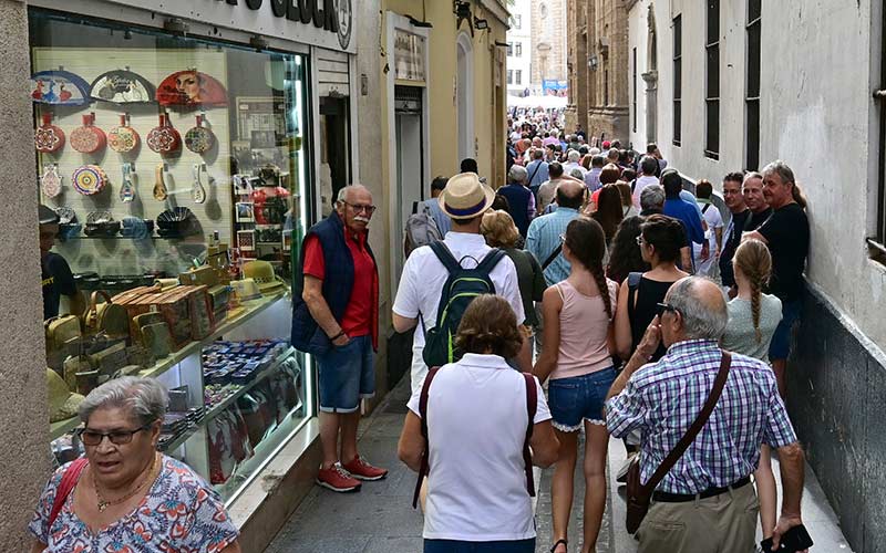 La Junta insiste en declarar Cádiz Zona de Gran Afluencia Turística pese al rechazo del sector