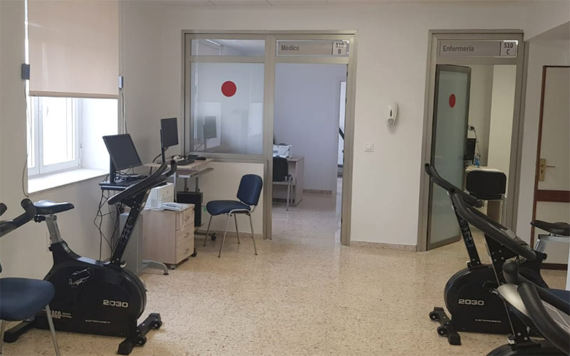 Operativa la reformada Unidad de Rehabilitación Cardíaca del Hospital Puerta del Mar