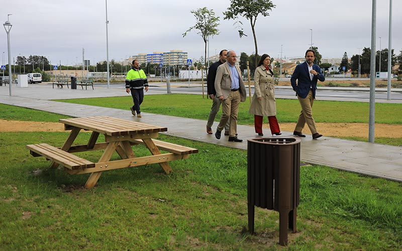 El futuro parque comercial de Janer ya luce su zona verde ampliada frente al proyecto inicial