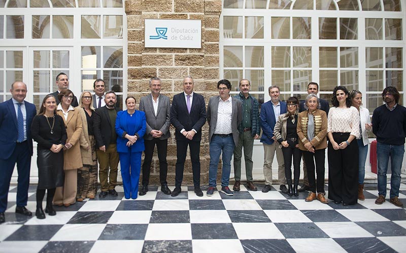 Medios gaditanos se comprometen con el I Pacto Provincial por la Igualdad