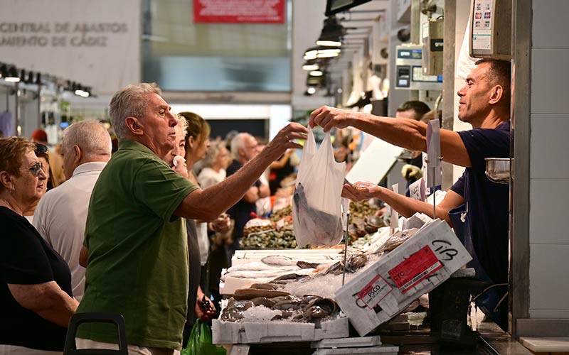 Más de 25.300 gaditanos ha accedido a la ayuda estatal de 200 euros “para mitigar el impacto de la inflación”