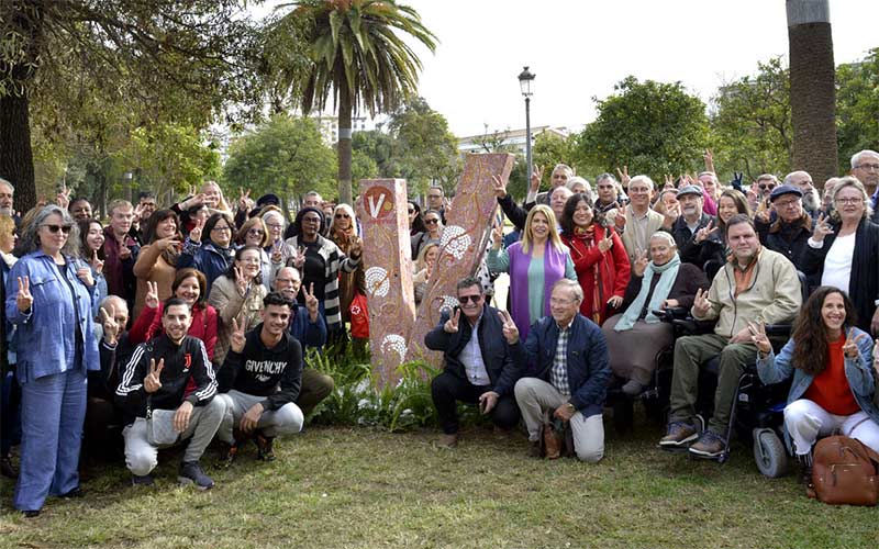 Jerez dedica un monumento al voluntariado