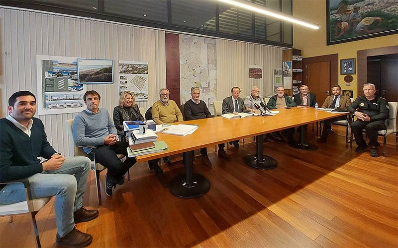 El Consistorio chiclanero comparte su plan para mejorar la seguridad vial en el extrarradio con representantes vecinales