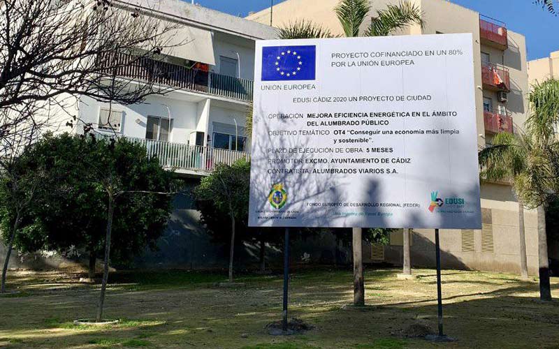 Diferentes barrios de Puertatierra estarán iluminados por farolas led antes del verano