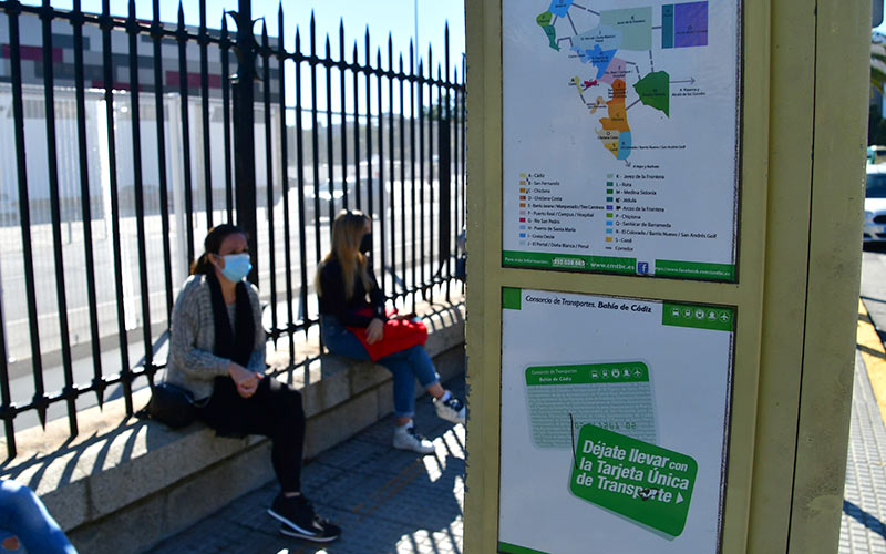 Viajar con la tarjeta del Consorcio de Transportes en la Bahía de Cádiz costará la mitad hasta julio
