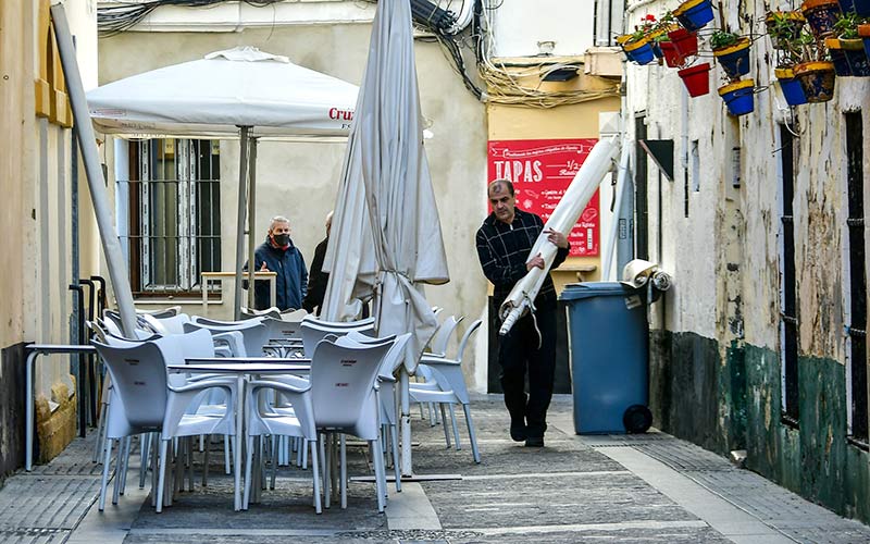 La provincia de Cádiz despide 2022 con 6.700 parados menos y 1.100 ocupados más que hace un año, pese a un último trimestre malo