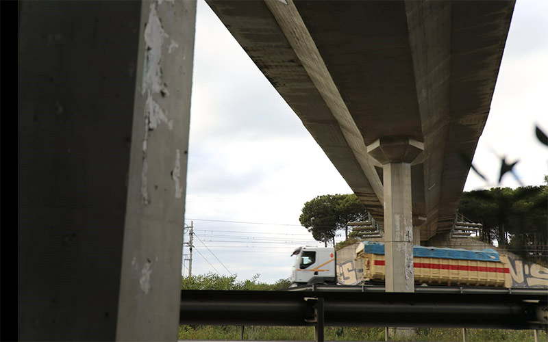 La reparación urgente de uno de los puentes que conectan Bahía Sur con la ciudad se prolongará unos cuatro meses