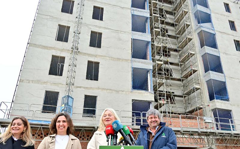 La dilatada promoción pública de 60 viviendas de Matadero Sur espera rematarse antes de 2024