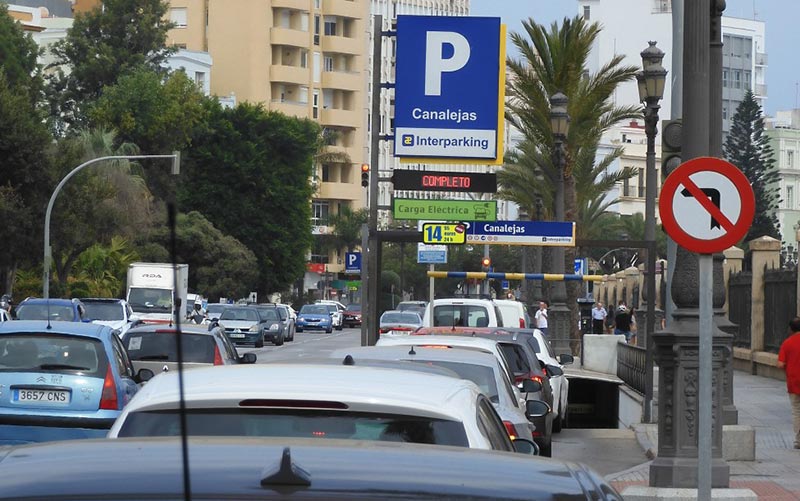 Adelante Andalucía quiere soterrar el tráfico en Canalejas y abrir una gran plaza en la que Cádiz y el muelle “confluyan y se integren”