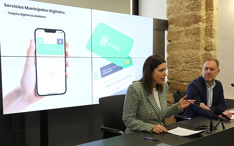 El Ayuntamiento de San Fernando pretende dar “un salto de gigante” en la relación con los vecinos con su futuro portal y tarjeta ciudadana
