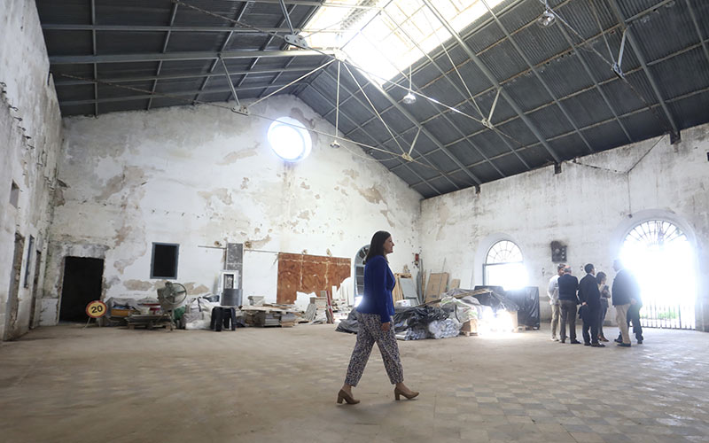 Consensuada una reordenación “más sensata, justa y viable” para desarrollar la zona de la antigua nave de Sevillana en el centro de La Isla