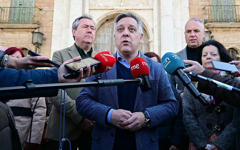El PSOE se compromete a redactar una ordenanza de convivencia en la capital gaditana