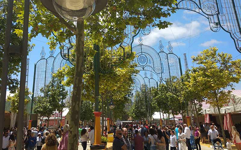 El PSOE en Puerto Real confía en reemplazar los fuegos artificiales de la feria por un “innovador” espectáculo de drones